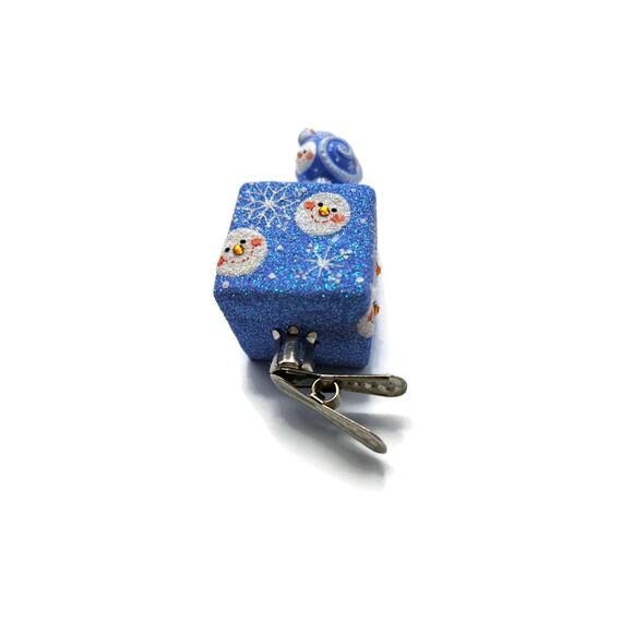 Patricia Breen Pop Goes the Chameleon Snow Faces Clip On Christmas Ornament - Picture 5 of 7